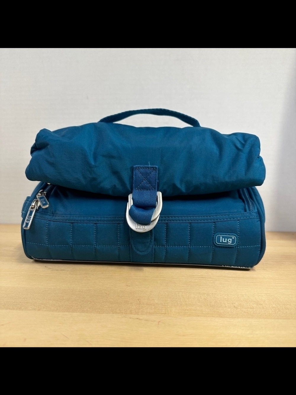 lug Teal Ocean Flip-Top Toiletry Cosmetic Case Bag